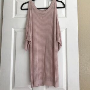 Closet Sale 🍍Blush Cold Shoulder Tunic
